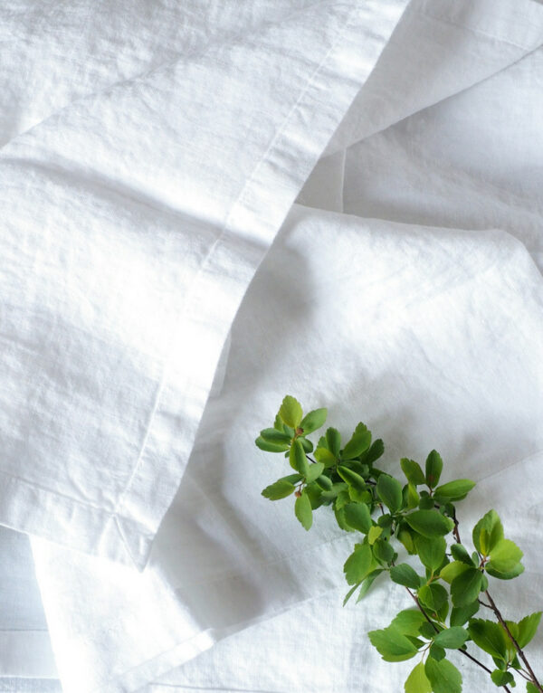 white linen tablecloth mantel lino nappe white linoroom 1 White custom linen tablecloth linoroom