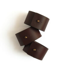 leather napkin ring anillo servilleta cuero 1 Leather napkin rings from Linoroom