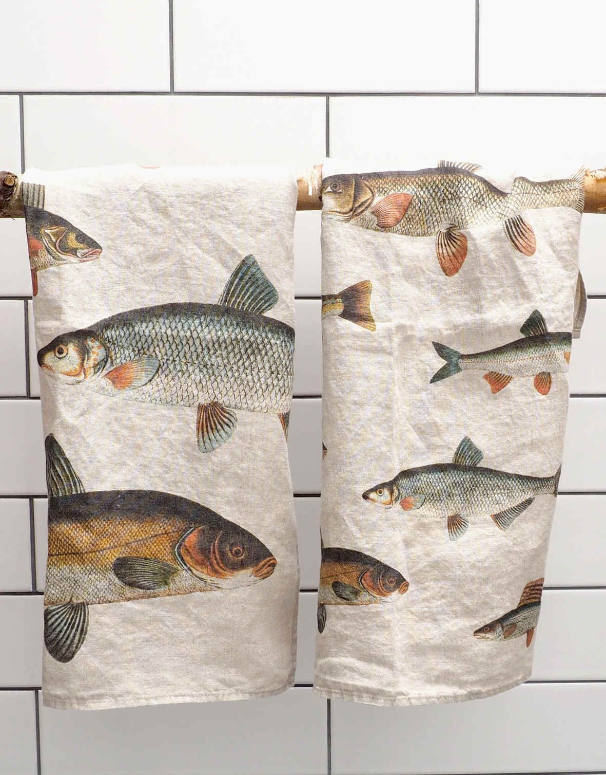 Fish Linen Kitchen Towels with Hanging Loop (set of 2) - LINOROOM