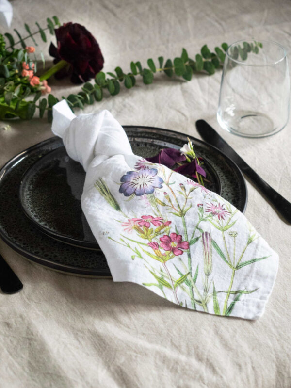 Wildflowers linen napkin set by Linoroom