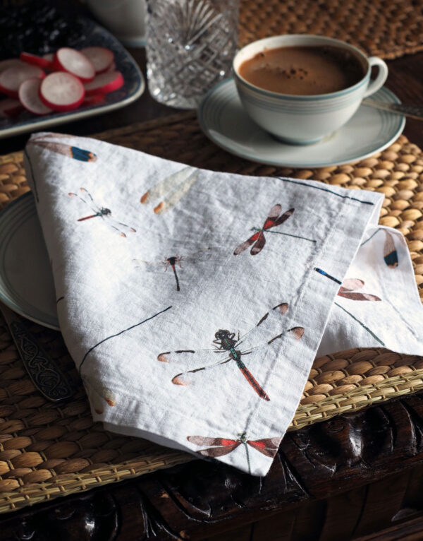 dragonflies-white-napkins 2 White Linen Napkins with Dragonflies from Linoroom