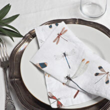 dragonflies-white-napkins 4 White Linen Napkins with Dragonflies from Linoroom