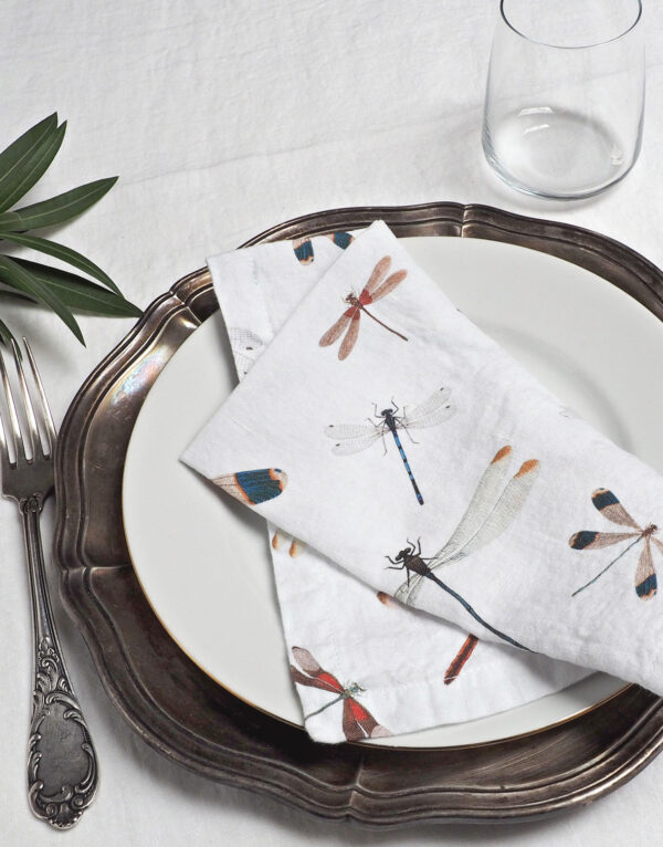 dragonflies-white-napkins 4 White Linen Napkins with Dragonflies from Linoroom