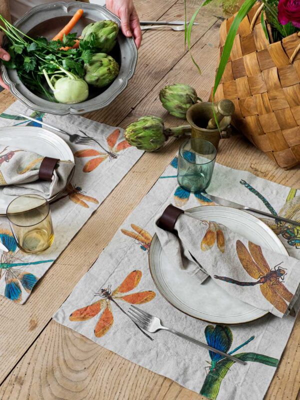 8003SUM-LD-Linoroom-placemat-lakeside-dragonflies-WEB-LR2