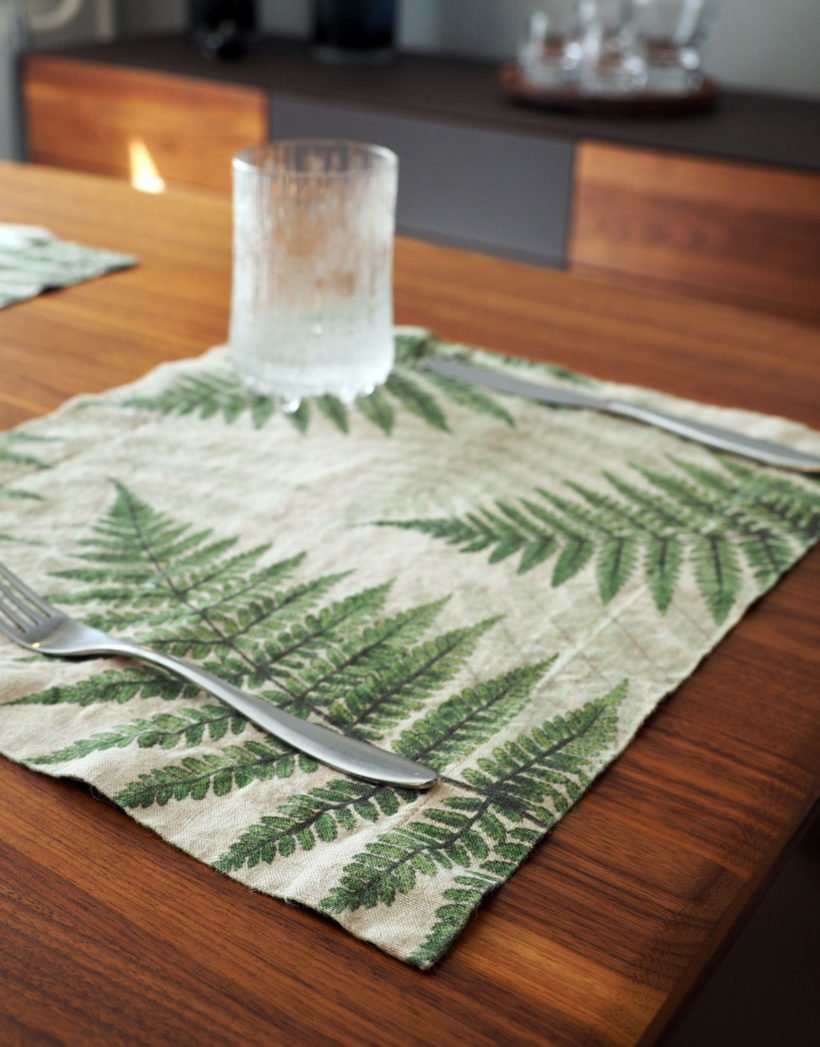 Green Fern Botanical Linen Cloth Placemats for Dining Table LINOROOM