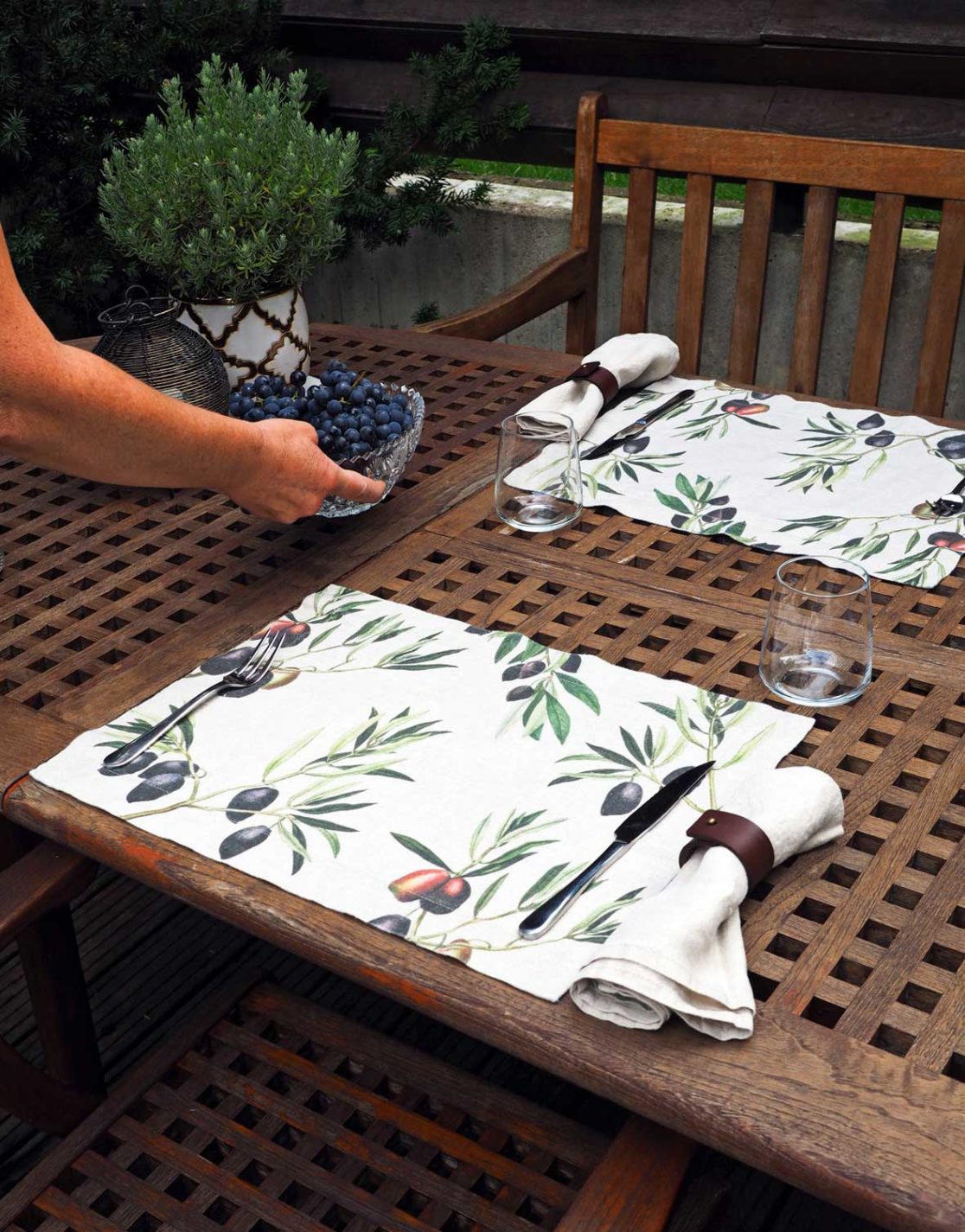 Olive Design Linen Provencal Placemats (set of 2) LINOROOM