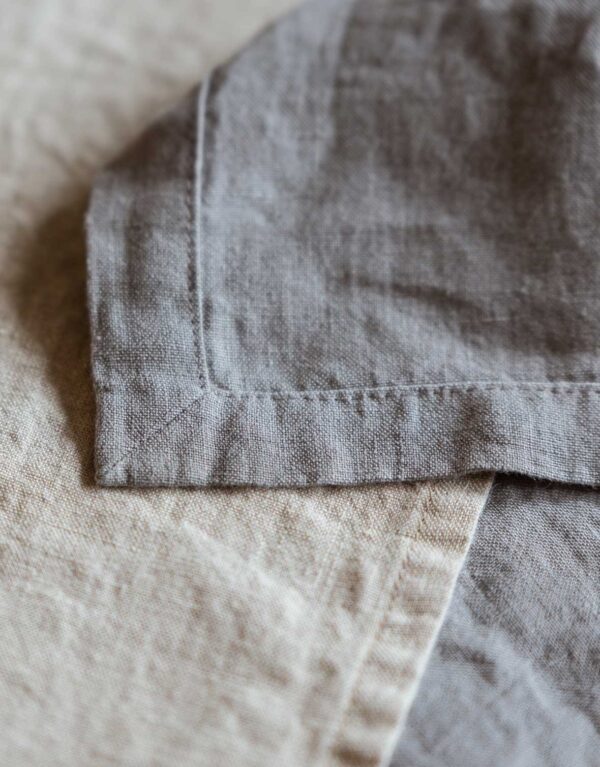 grey-linen-tablecloth-Linoroom3 Linen Tablecloth by Linoroom