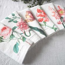 pink-linen-floral-napkins2 Pink Flower Linen Napkins from Linoroom