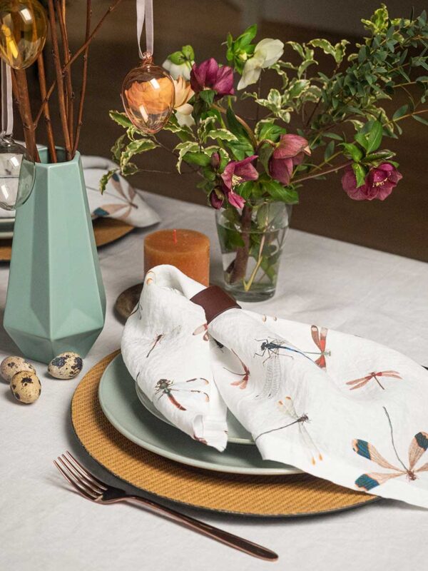 3002SU-D-Linoroom-Napkins-Dragonflies-Vertical-LR3