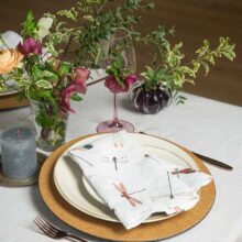 3002SU-D-Linoroom-Napkins-Dragonflies-Vertical-LR4