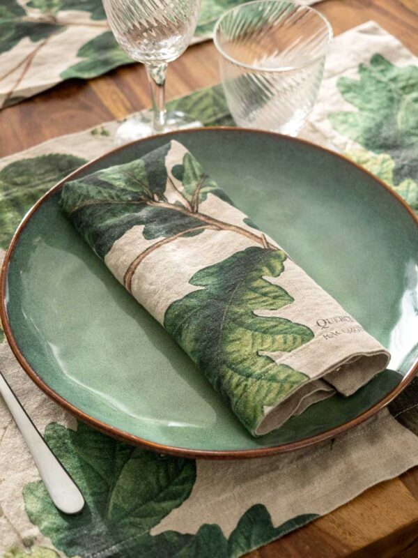 3002SU-TNP6-Linoroom-Napkins-Trees-Vertical-LR8