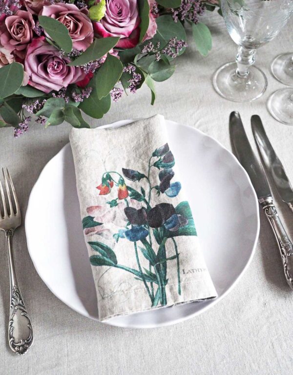 custom-design-wedding-napkins3-linoroom Linen Floral Dinner Napkins from Linoroom