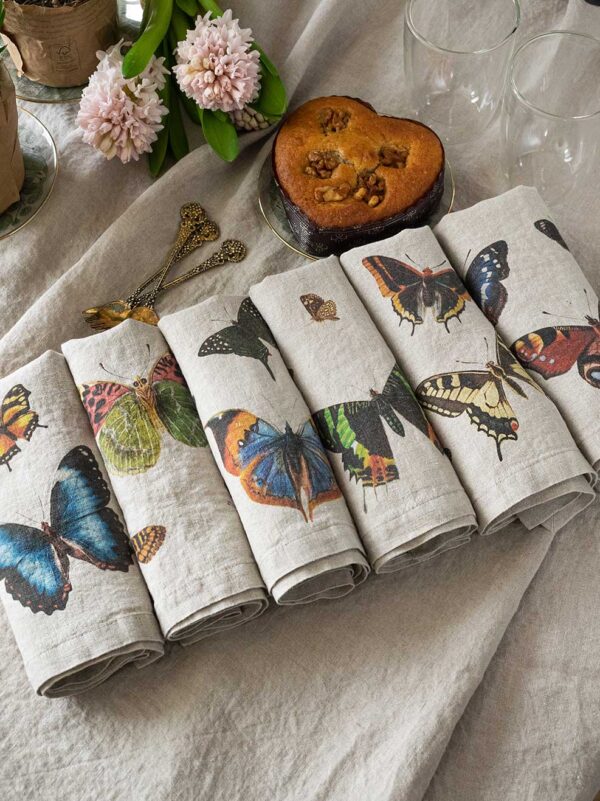 Linoroom-napkins-butterflies-vertical-lr-7