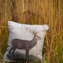 Linoroom-cushion-deer-LR