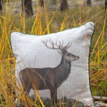 Linoroom-cushion-deer2-LR