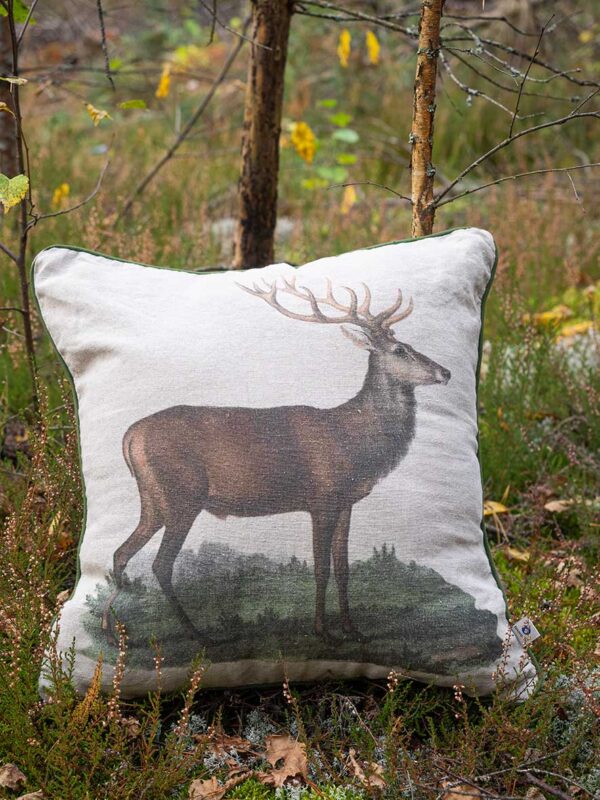 Linoroom-cushion-deer3-LR