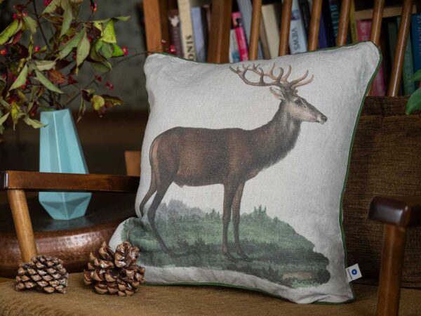 Linoroom-cushion-deer4-LR