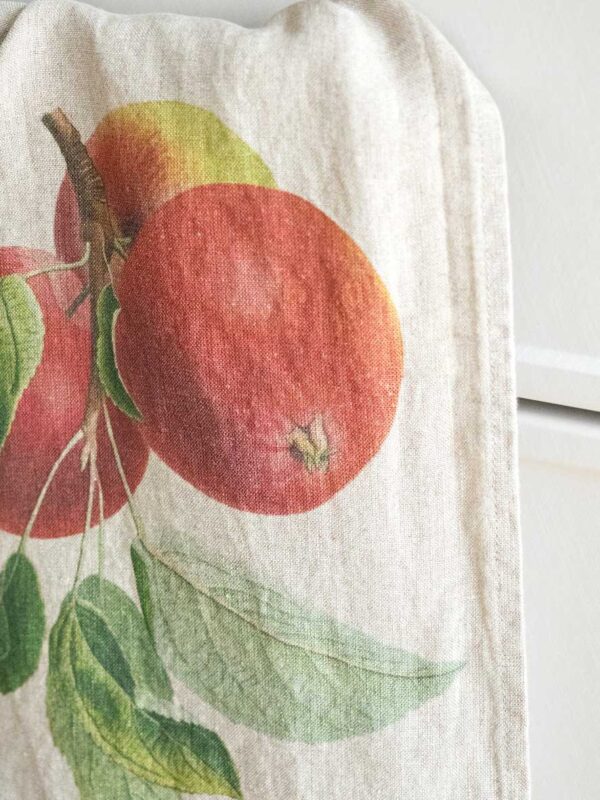 6001M-APL-Linoroom-kitchen-towels-Apple-and-Pear-Vertical-LR7