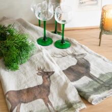 6001M-DRL-Linoroom-kitchen-towels-Deer-and-Roe-deer-Vertical-LR2