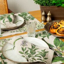 3002SU-FHP6-Linoroom-Napkins-Fine-Herbs-Vertical-LR12