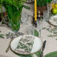 3002SU-FHP6-Linoroom-Napkins-Fine-Herbs-Vertical-LR5