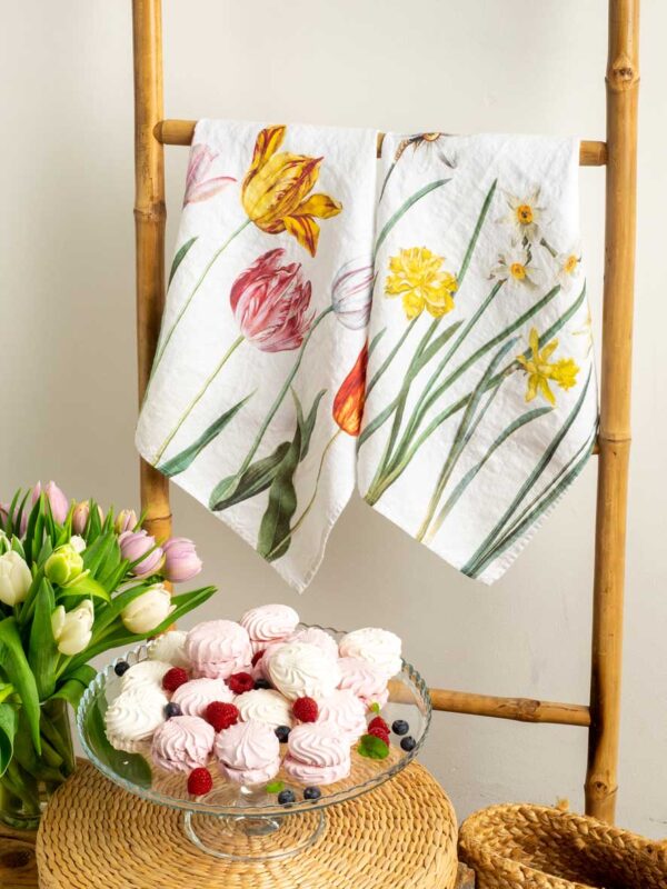 6001M-TNW-Linoroom-Kitchen-Towels-Tulips&Narcissus-Vertical-LR2