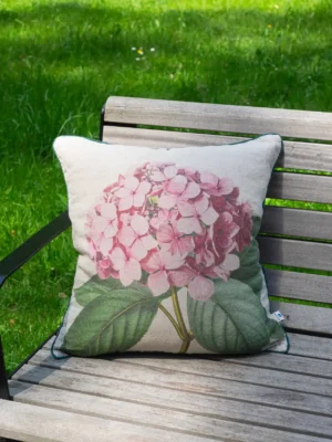 Hydrangea linen cuchion by Linorooom