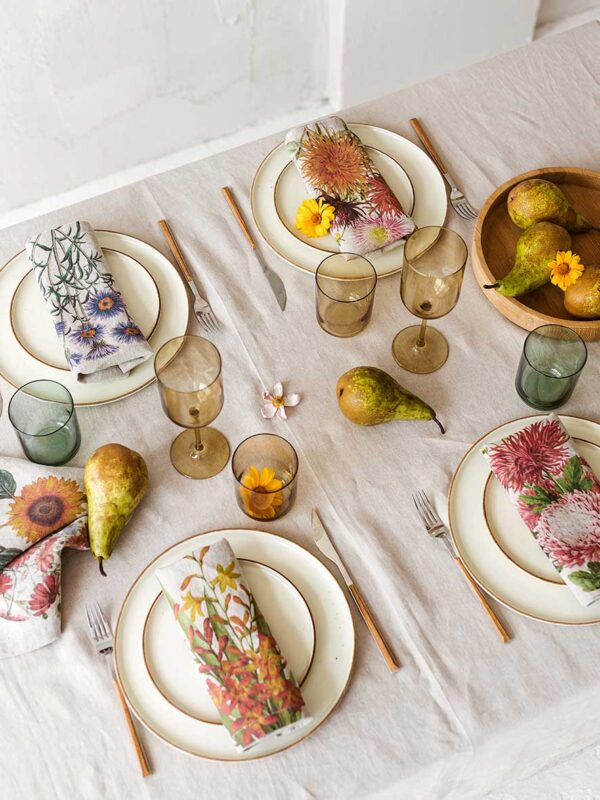 3002SU-CFP6-Linoroom-Napkins-Country-Flowers-Vertical-LR20 Linoroom linen napkins