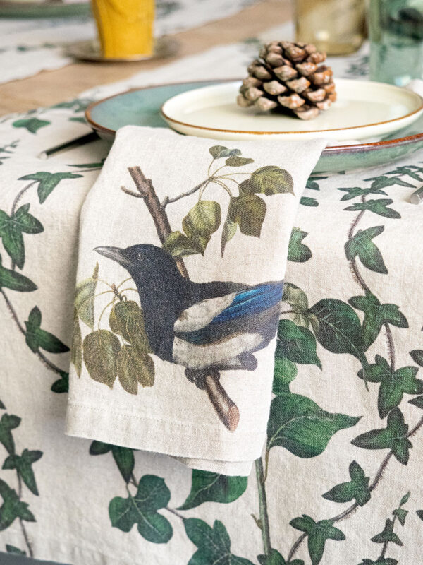 3002SU-WBP6-Linoroom-Napkins-Woodland-Birds-Vertical-LR6