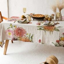 4006S-CF-Linoroom-Tablecloth-Country-Flowers-Vertical-LR11
