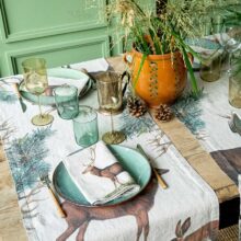 8002SUR-AP-Linoroom-Table-Runner-Wild-Animals-Vertical-LR6