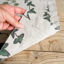 8003SUM-I-Linoroom-Placemat-Ivy-Vertical-LR4