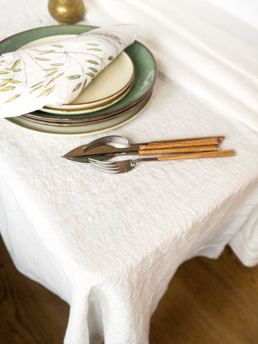 4006S-5-Linoroom-tablecloth-off-white-LR4