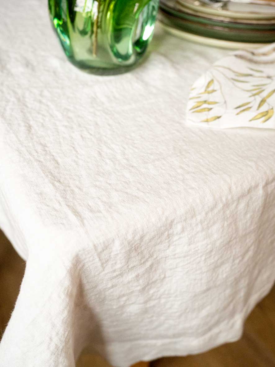 4006S-5-Linoroom-tablecloth-off-white-LR5