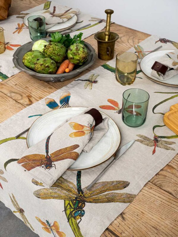 8002SUR-LD-Linoroom-table-runner-lakeside-dragonflies-WEB-LR2
