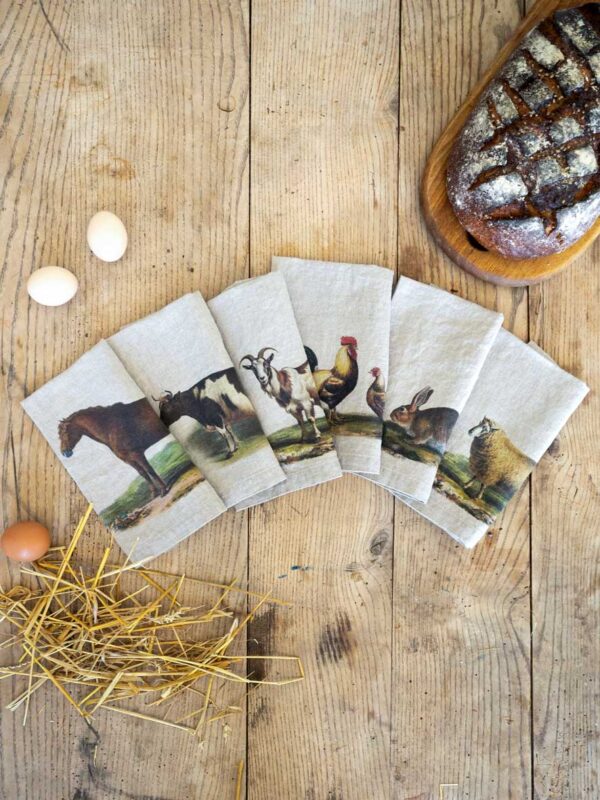 3002SU-FA6-Linoroom-Napkins-Farm-Animals-LR6