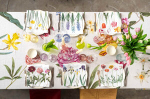 Linen table setting by linoroom