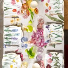 3002SU-EFP6W-Linoroom-Napkins-Early-Flowers-Vertical-LR6