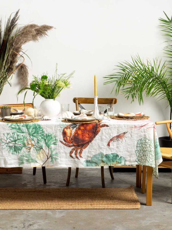 4006S-OAO-Linoroom-Tablecloth-Ocean-Animals-Vertical-LR4