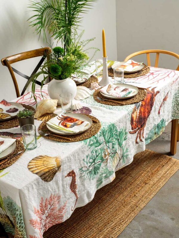 4006S-OAO-Linoroom-Tablecloth-Ocean-Animals-Vertical-LR7