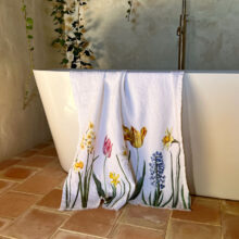5003S-EF-Linoroom-Bath-Towel-Vertical-LR5 Early Flowers Linen Bath Towel by Linoroom