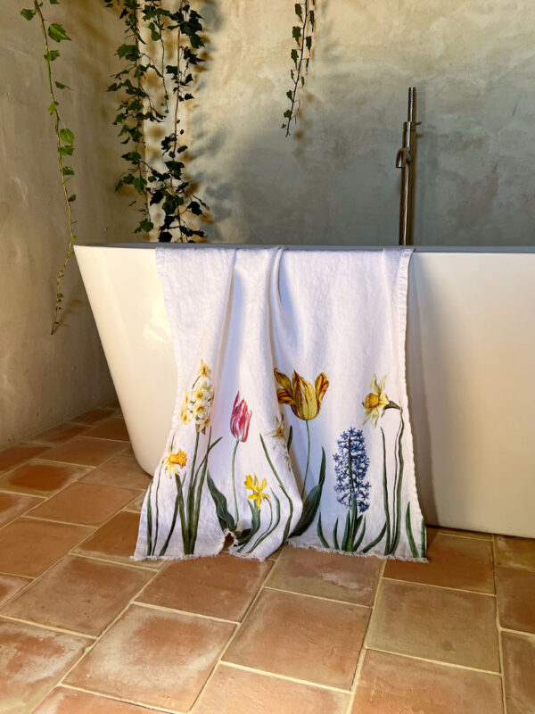 5003S-EF-Linoroom-Bath-Towel-Vertical-LR5 Early Flowers Linen Bath Towel by Linoroom