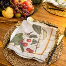 3002SU-OFP6-Linoroom-Napkins-Orchard-Fruits-Vertical-LR34