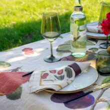 3002SU-OFP6-Linoroom-Napkins-Orchard-Fruits-Vertical-LR46