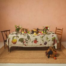 4006S-OF-Linoroom-Tablecloth-Orchard-Fruits-Vertical-LR16