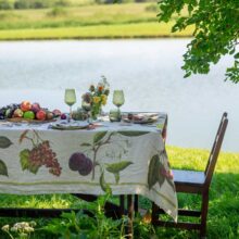 4006S-OF-Linoroom-Tablecloth-Orchard-Fruits-Vertical-LR37