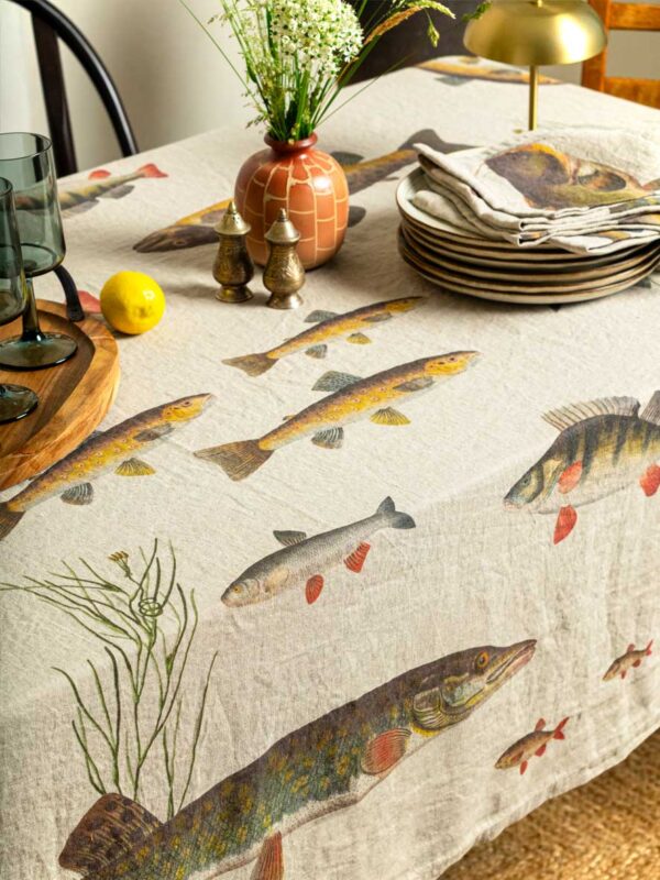 4006S-FF-Linoroom-Tablecloth-Freshwater-Fish-Verical-LR13