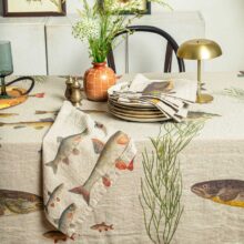 4006S-FF-Linoroom-Tablecloth-Freshwater-Fish-Verical-LR15