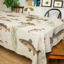 4006S-FF-Linoroom-Tablecloth-Freshwater-Fish-Verical-LR8