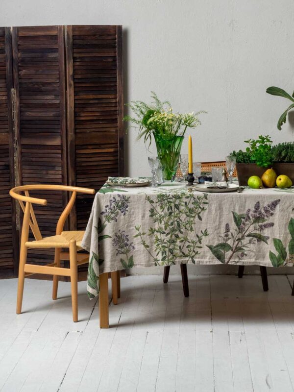 4006S-FH-Linoroom-Tablecloth-Fine-Herbs-Vertical-LR1